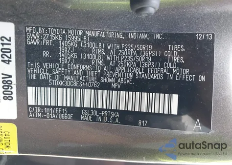 2014 Toyota Sienna Se 8 Passenger z USA, uszkodzony, nr VIN 5TDXK3DC8ES440762